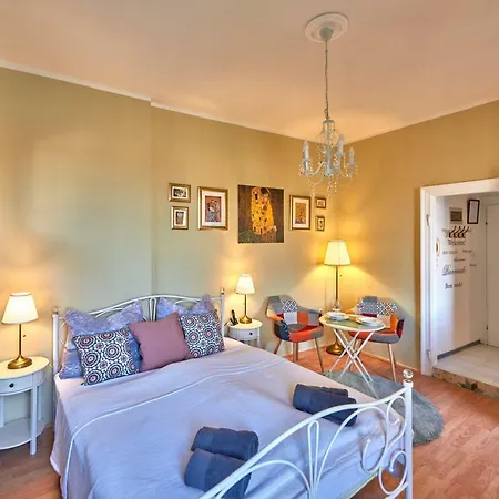 Apartman Old Romantic With Free Private Parking