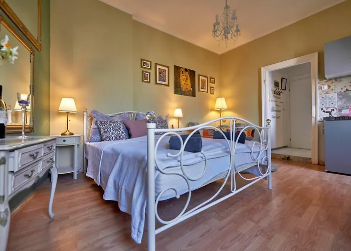 Old Romantic With Free Private Parking * Пула
